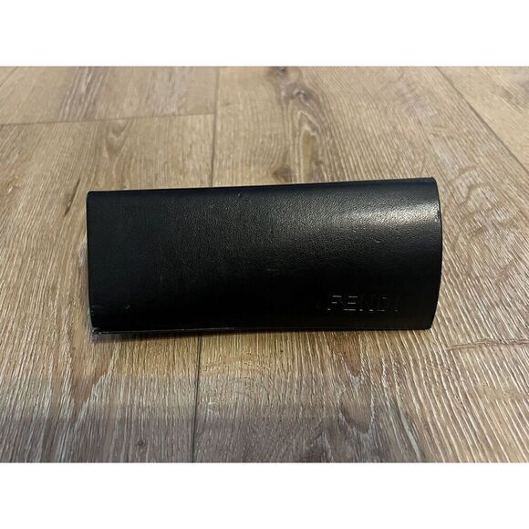 FENDI AUTHENTIC EYEGLASSES BLACK SMALL MAGNETIC CASE CLOTH - Picture 1 of 3
